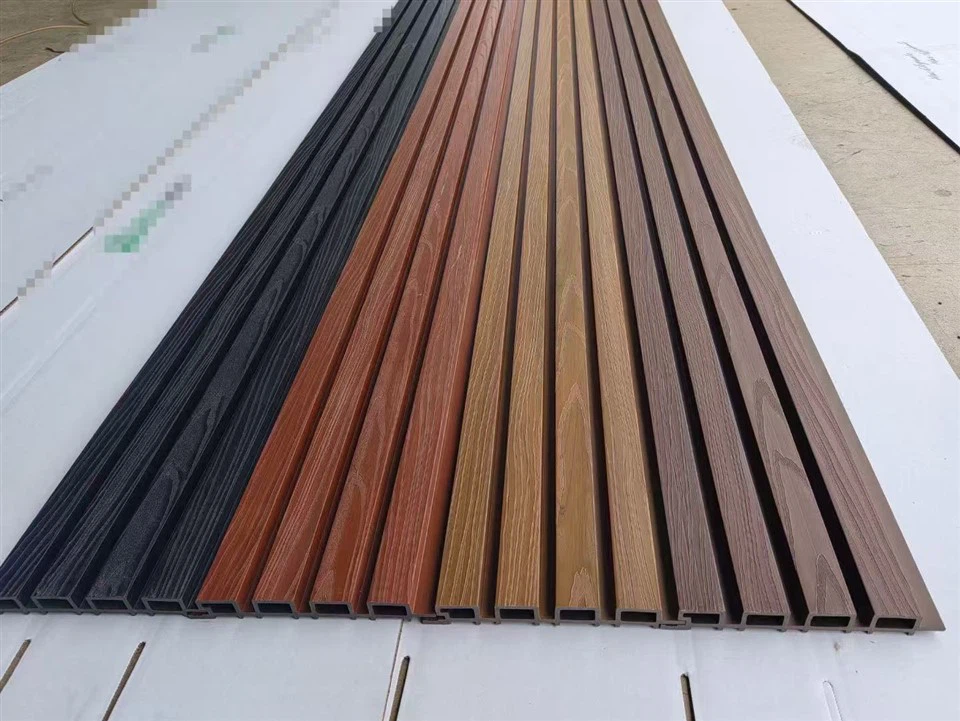 مورد لوحات الجدار الخارجي المركبة